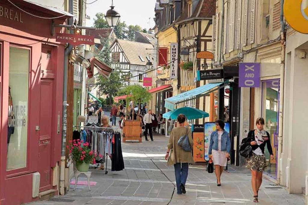 Le Petit Paris Compiegne Apartman Kültér fotó