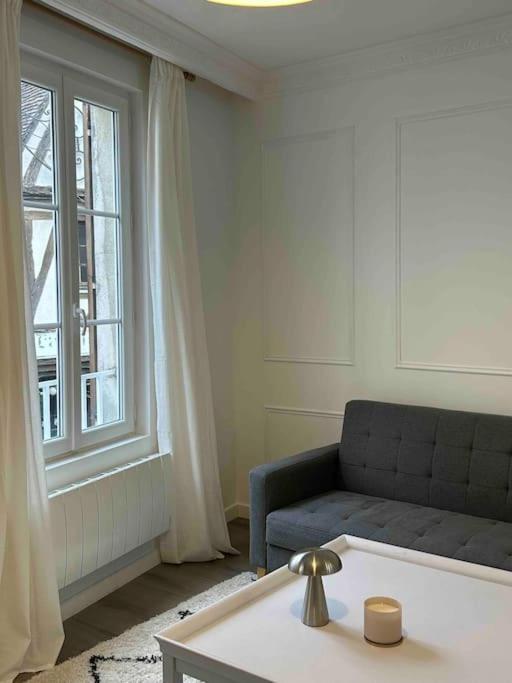 Le Petit Paris Compiegne Apartman Kültér fotó