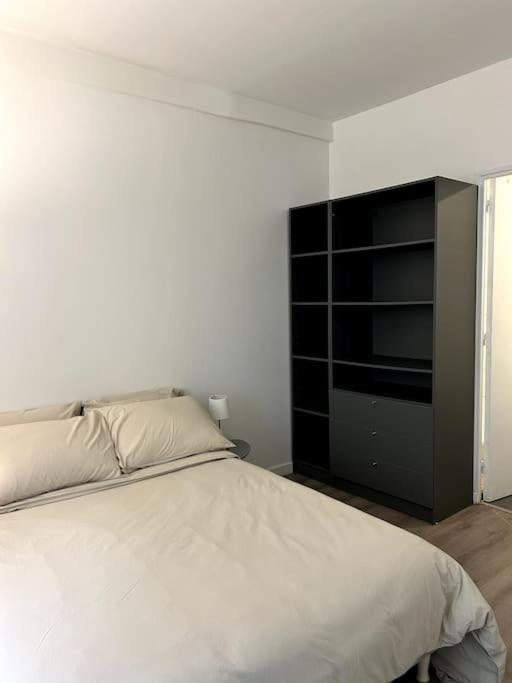 Le Petit Paris Compiegne Apartman Kültér fotó