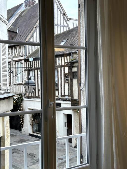Le Petit Paris Compiegne Apartman Kültér fotó